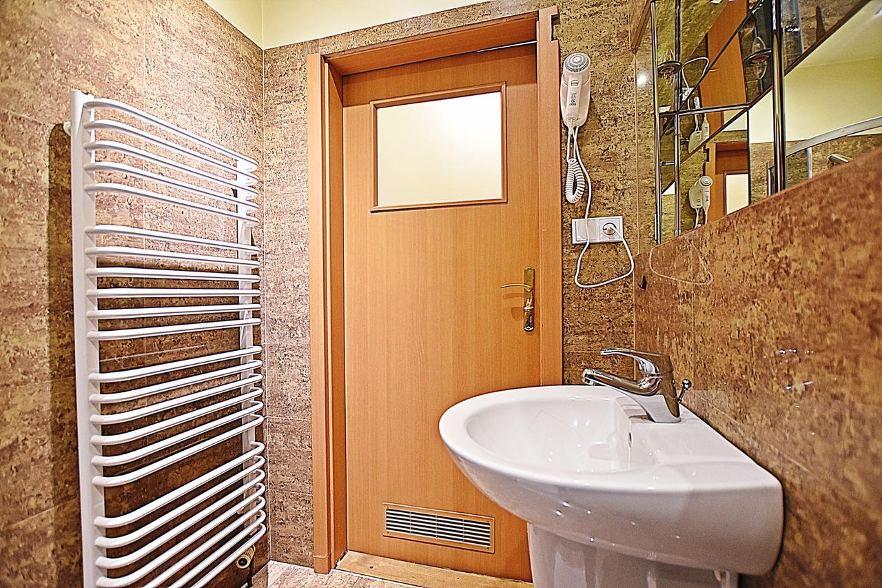 Vital Aparthotel Cracovia Esterno foto